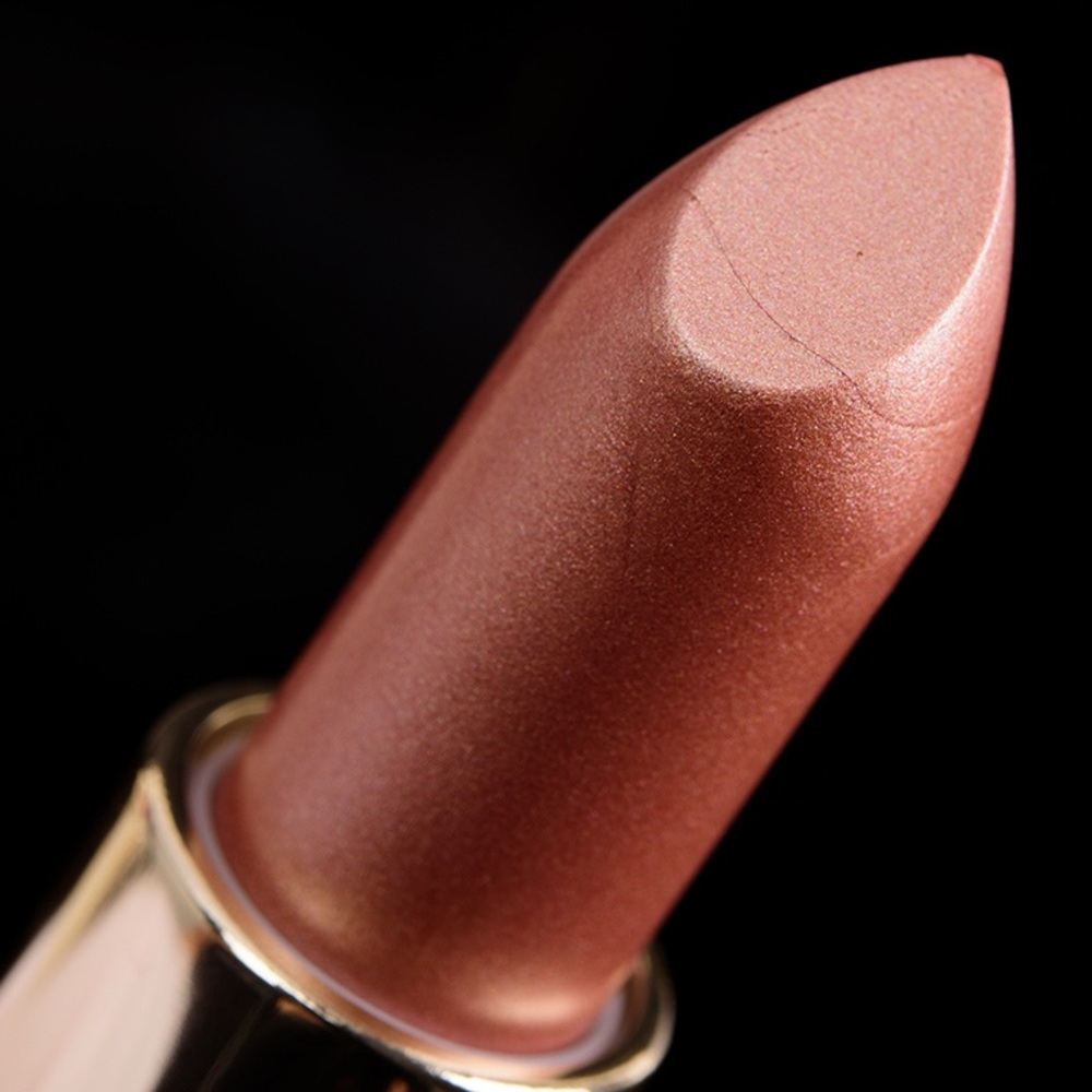 Shimmering Pink Lipstick